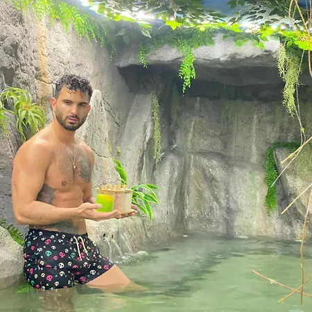 Futurotel Space Grenade