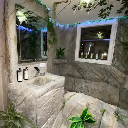 Auberge de jeunesse Futurotel Space Grenade