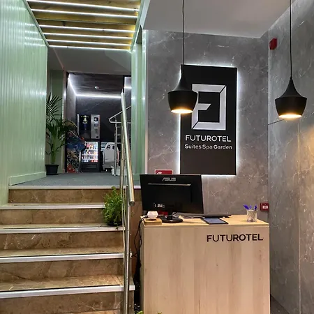 Futurotel Space Hostal Granada