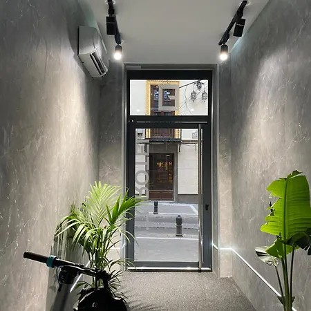 Futurotel Space * Grenade