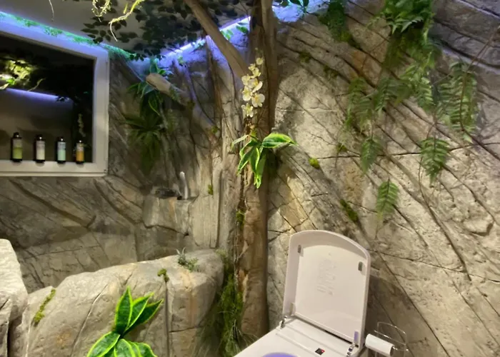 Futurotel Space * غرناطة