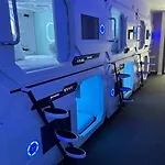 Hostel Futurotel Space