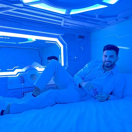 호스텔 Futurotel Space *